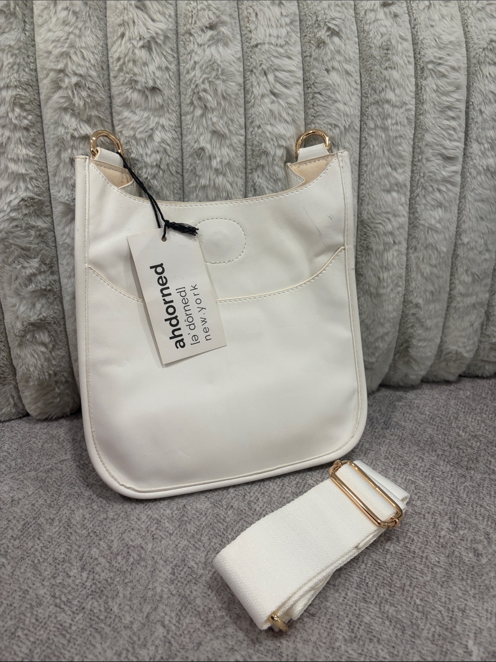 Ahdorned White Crossbody Shoulder Bag